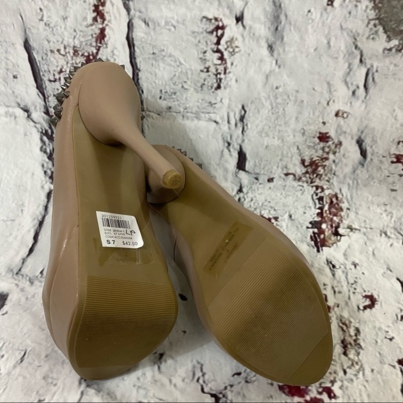 CHARLOTTE RUSSE Spiked Heels - Picture 5 of 6